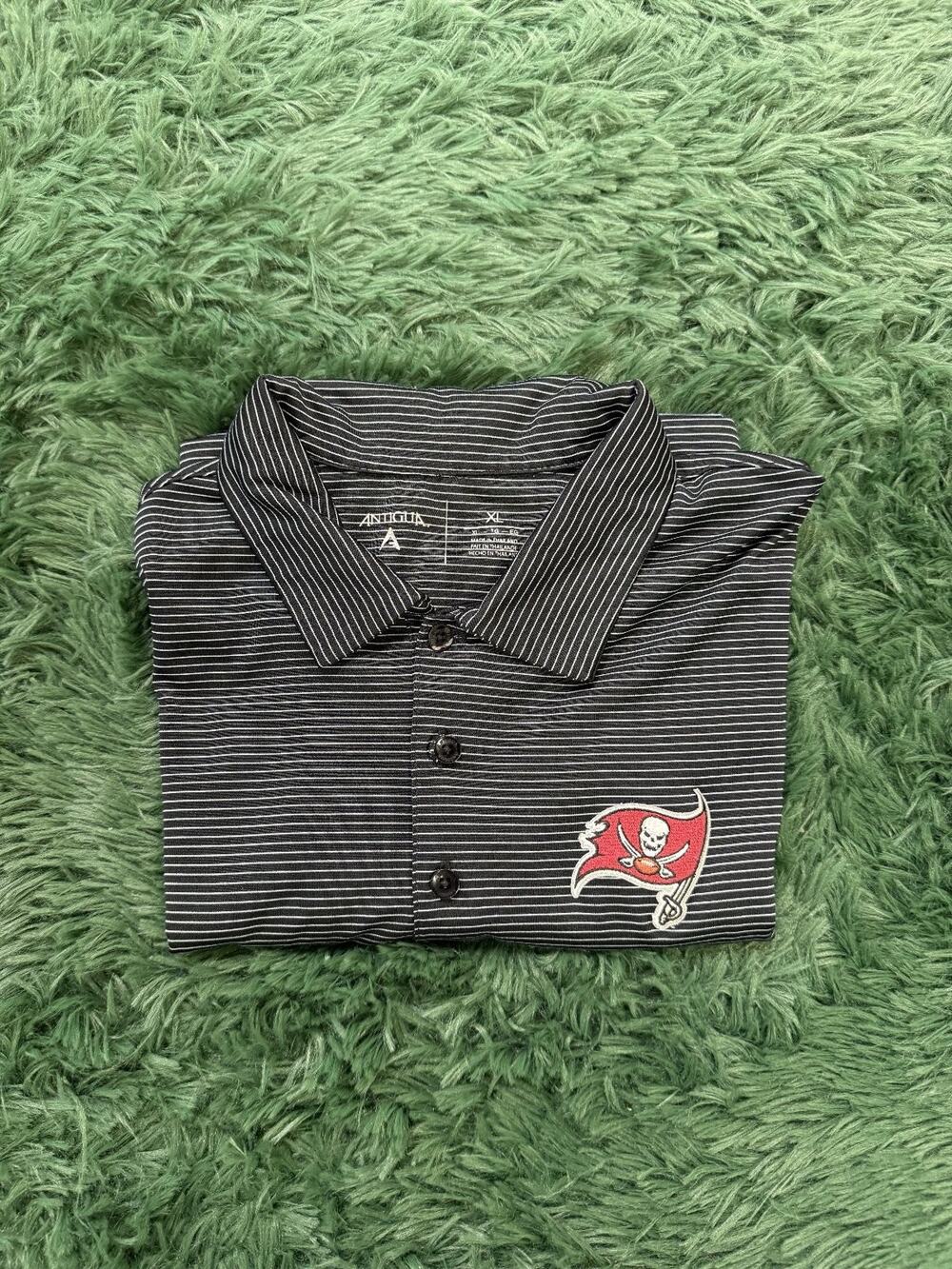 Antigua Men's XL Tampa Bay Buccaneers Black White Stripe Polo Shirt NFL Golf
